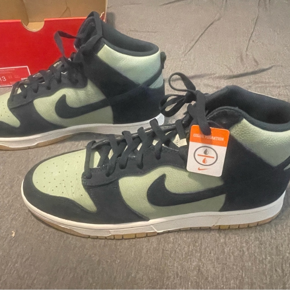 Nike Dunk High SE / Jade Horizon Armory Navy size 13